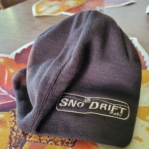 Cap with brim, Snow Drift, Brow, NWT